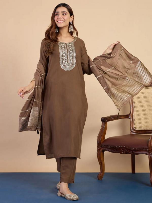 VP 9829 B Elegant Embroidered Kurta Pant Set for Women